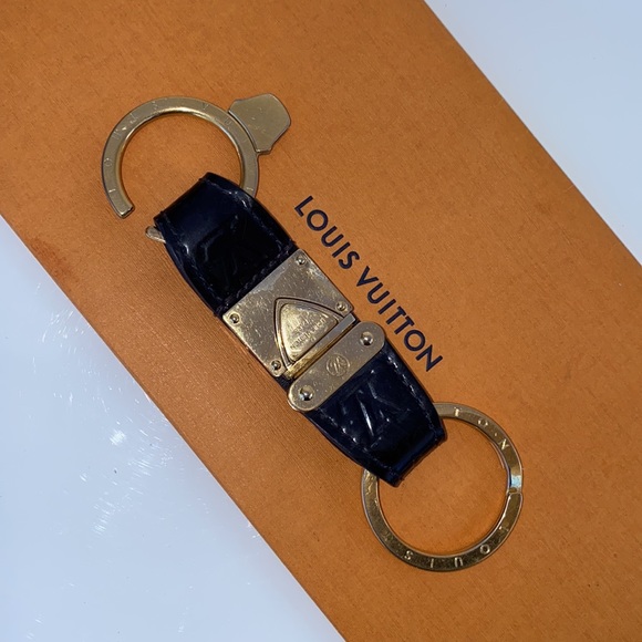 Authentic Louis Vuitton Key Chain/ Holder Vernis Black Enameled Leather Unisex - Picture 5 of 12